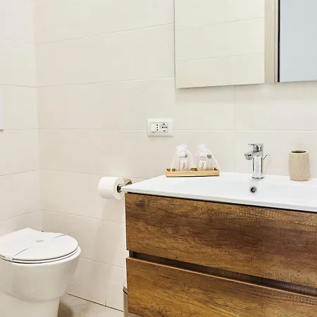 Couette-café Gioielli House