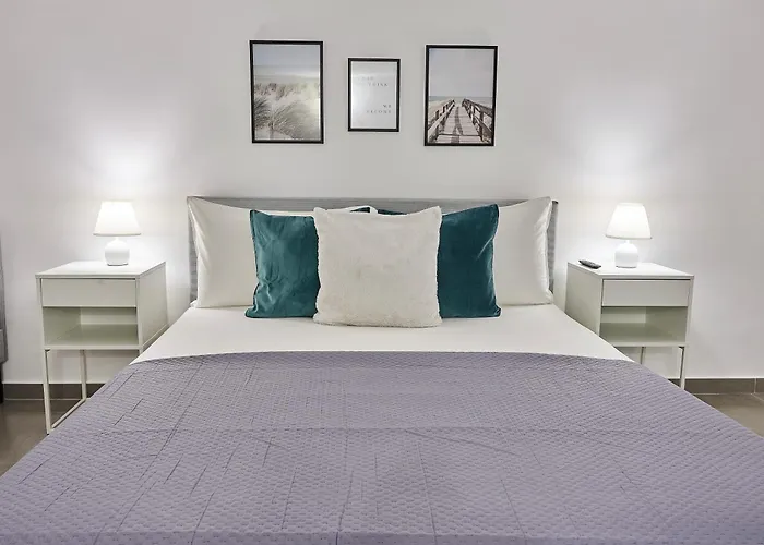 Gioielli House Bed & Breakfast 4*